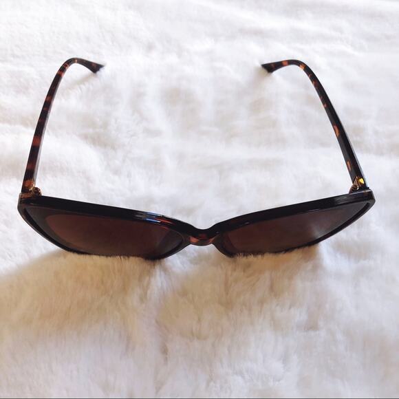Amelia Tortoise Brown Cat Eye Full Rim Sunglasses - Picture 3 of 9